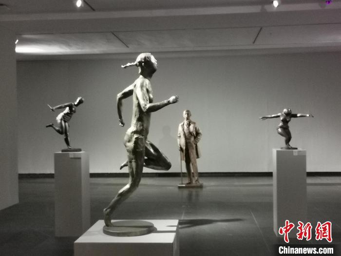 艺术家李象群30件雕塑作品亮相广东美术馆